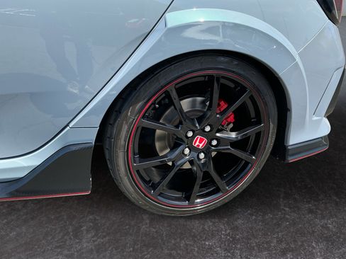 Used 2020 Honda Civic Type R image 9