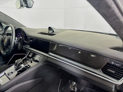 Certified 2023 Porsche Panamera GTS image 28