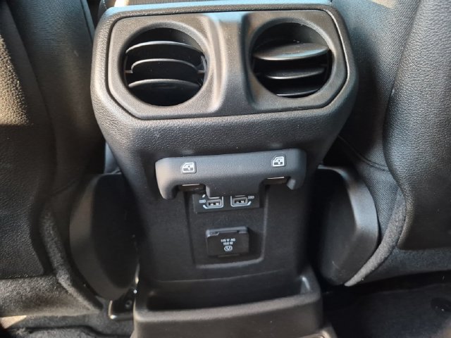 Used 2024 Jeep Wrangler Unlimited Rubicon 4xe w/ Capability Package AWD/4WD image 17