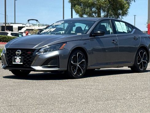 Certified 2024 Nissan Altima 2.5 SR FWD image 10