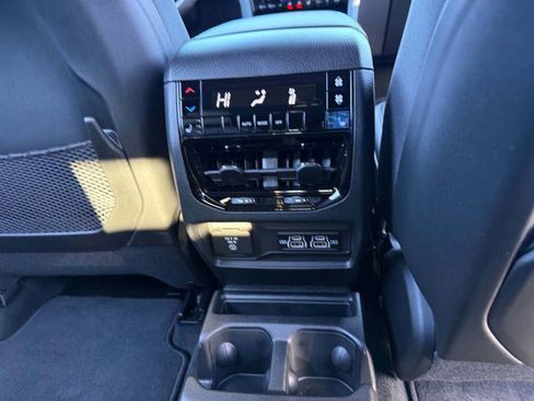 New 2025 Jeep Grand Cherokee L Limited image 22