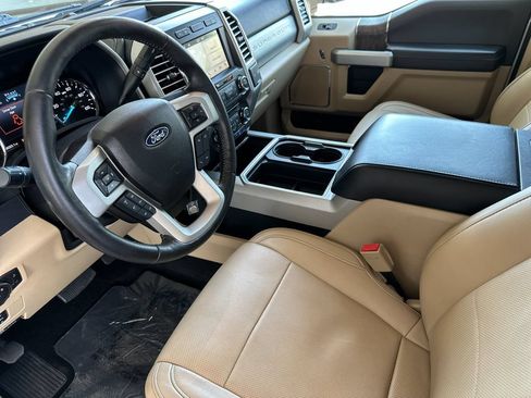 Certified 2017 Ford F350 Lariat w/ Tow Technology Bundle AWD/4WD image 9