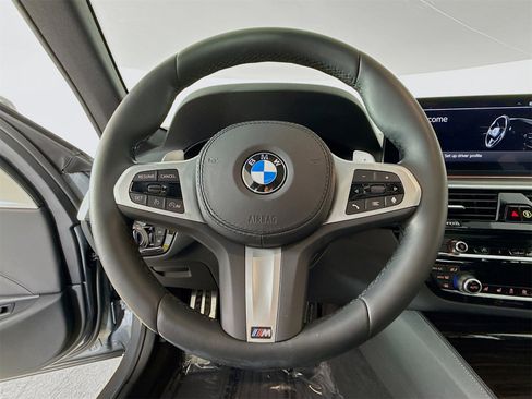 Certified 2023 BMW 540i 540i w/ M Sport Package image 11