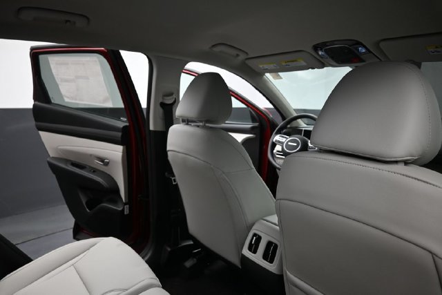 New 2026 Hyundai Tucson SEL Plus AWD/4WD image 15