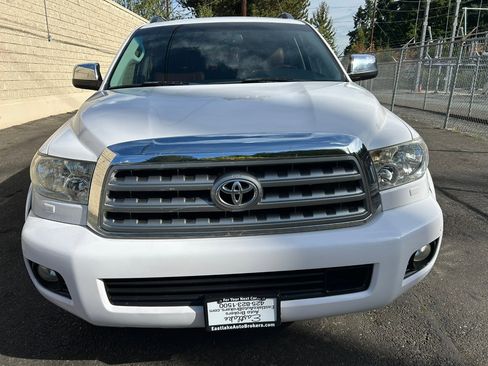 Used 2013 Toyota Sequoia Platinum image 2