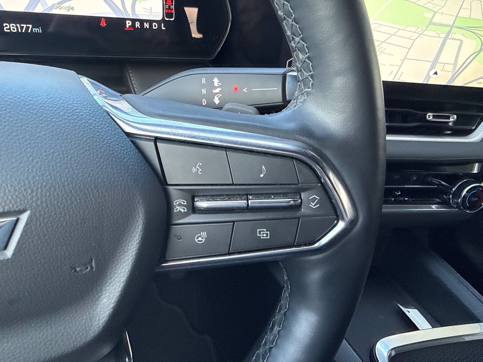 Used 2025 Chevrolet Equinox LT w/ Safety and Technology Package FWD image 33