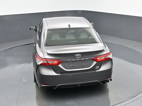 Used 2020 Toyota Camry SE w/ Cold Weather Package image 25