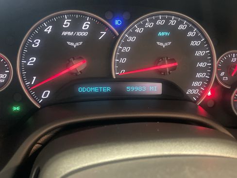 Used 2011 Chevrolet Corvette Grand Sport w/ Preferred Equipment Group image 8