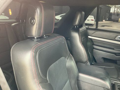Used 2018 Ford Explorer Sport w/ Equipment Group 401A image 21