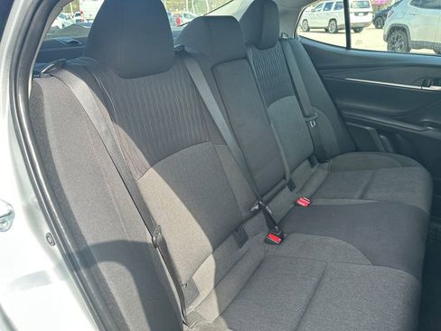 Used 2025 Toyota Camry LE w/ Convenience Package FWD image 28