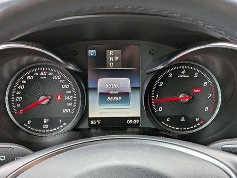 Used 2019 Mercedes-Benz GLC 300 4MATIC image 10