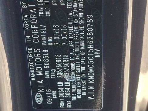 Used 2017 Kia Sedona EX image 27