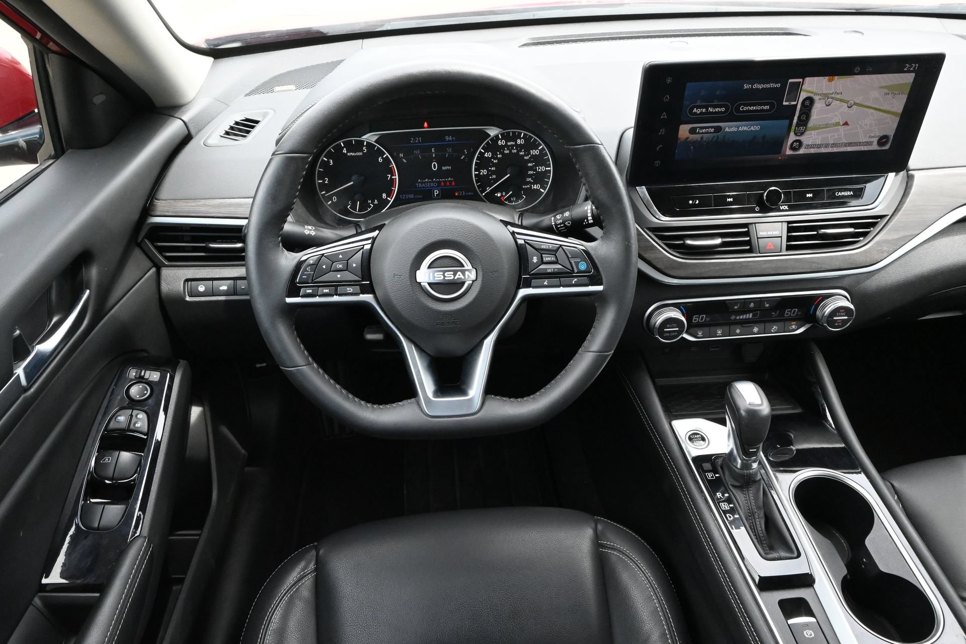 Used 2024 Nissan Altima 2.5 SL AWD/4WD image 10