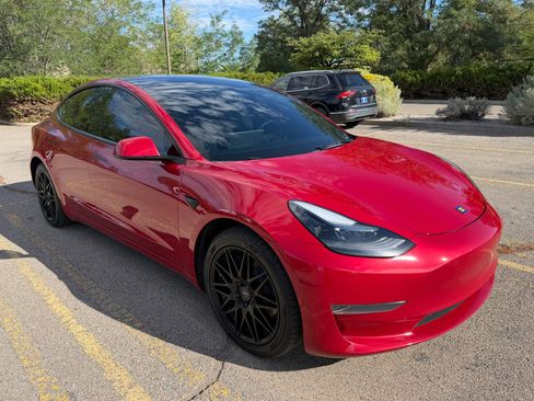 Used 2023 Tesla Model 3 Standard Range RWD image 13