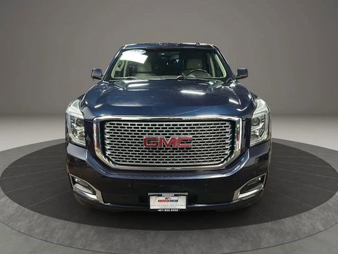Used 2017 GMC Yukon XL Denali w/ Open Road Package image 8