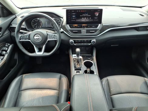 Used 2023 Nissan Altima 2.5 SR w/ SR Premium Package AWD/4WD image 8