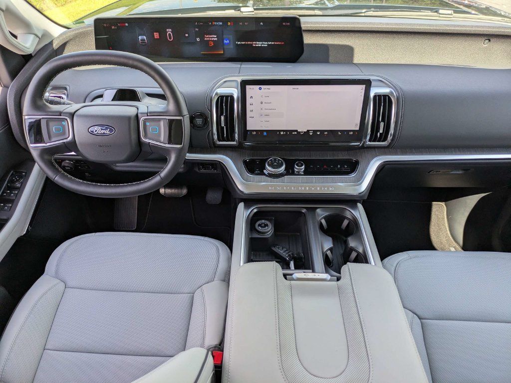 New 2026 Ford Expedition Platinum w/ Platinum Ultimate Package AWD/4WD image 42