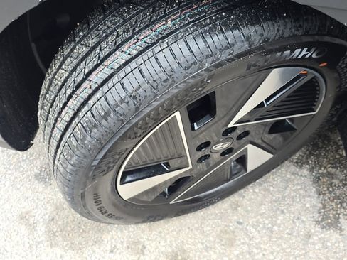 New 2026 Hyundai Ioniq 5 SE image 32