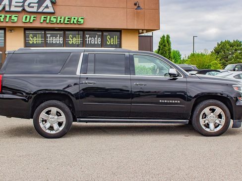 Used 2017 Chevrolet Suburban Premier AWD/4WD image 10