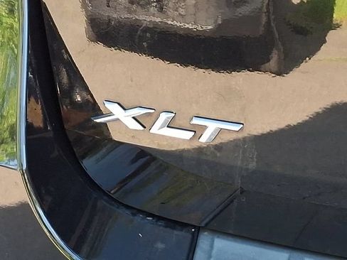 Used 2020 Ford Explorer XLT w/ Comfort Package AWD/4WD image 30