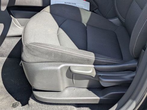 Used 2024 GMC Terrain SLE FWD image 23