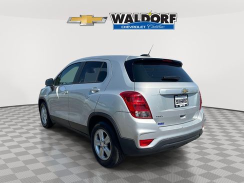Used 2019 Chevrolet Trax LS FWD image 4
