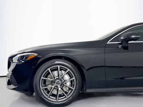 New 2026 Mercedes-Benz CLE 300 4MATIC Coupe image 9