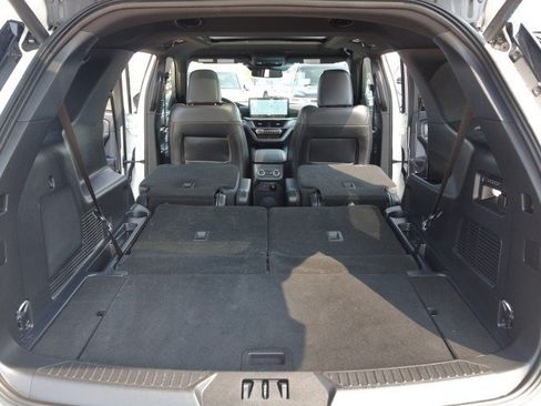 Used 2025 Ford Explorer ST AWD/4WD image 36