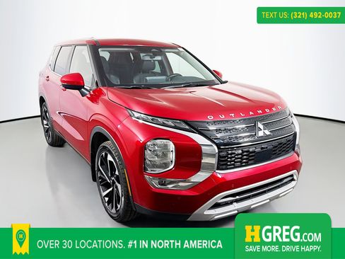 Used 2023 Mitsubishi Outlander SE Black Edition image 1