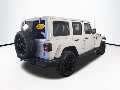 Used 2022 Jeep Wrangler Unlimited Sahara image 5
