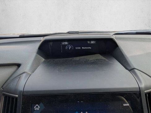 Used 2023 Subaru Forester Limited image 15