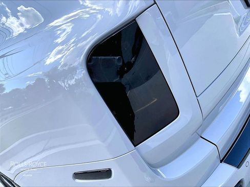 Certified 2021 Rolls-Royce Cullinan AWD/4WD image 25