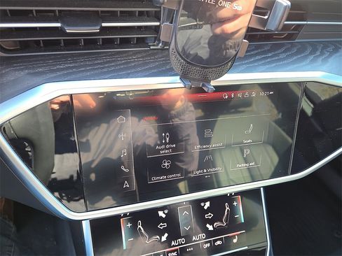 Used 2020 Audi A6 2.0T Premium w/ Convenience Package image 19