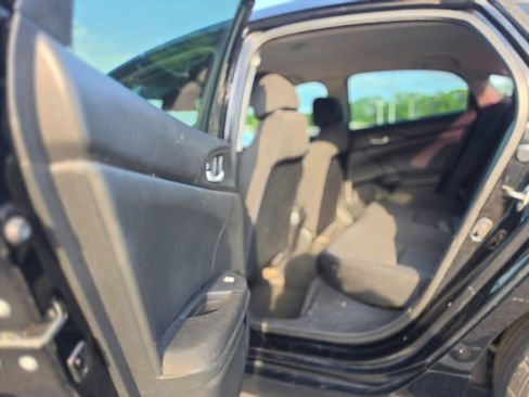 Used 2019 Honda Civic LX image 12