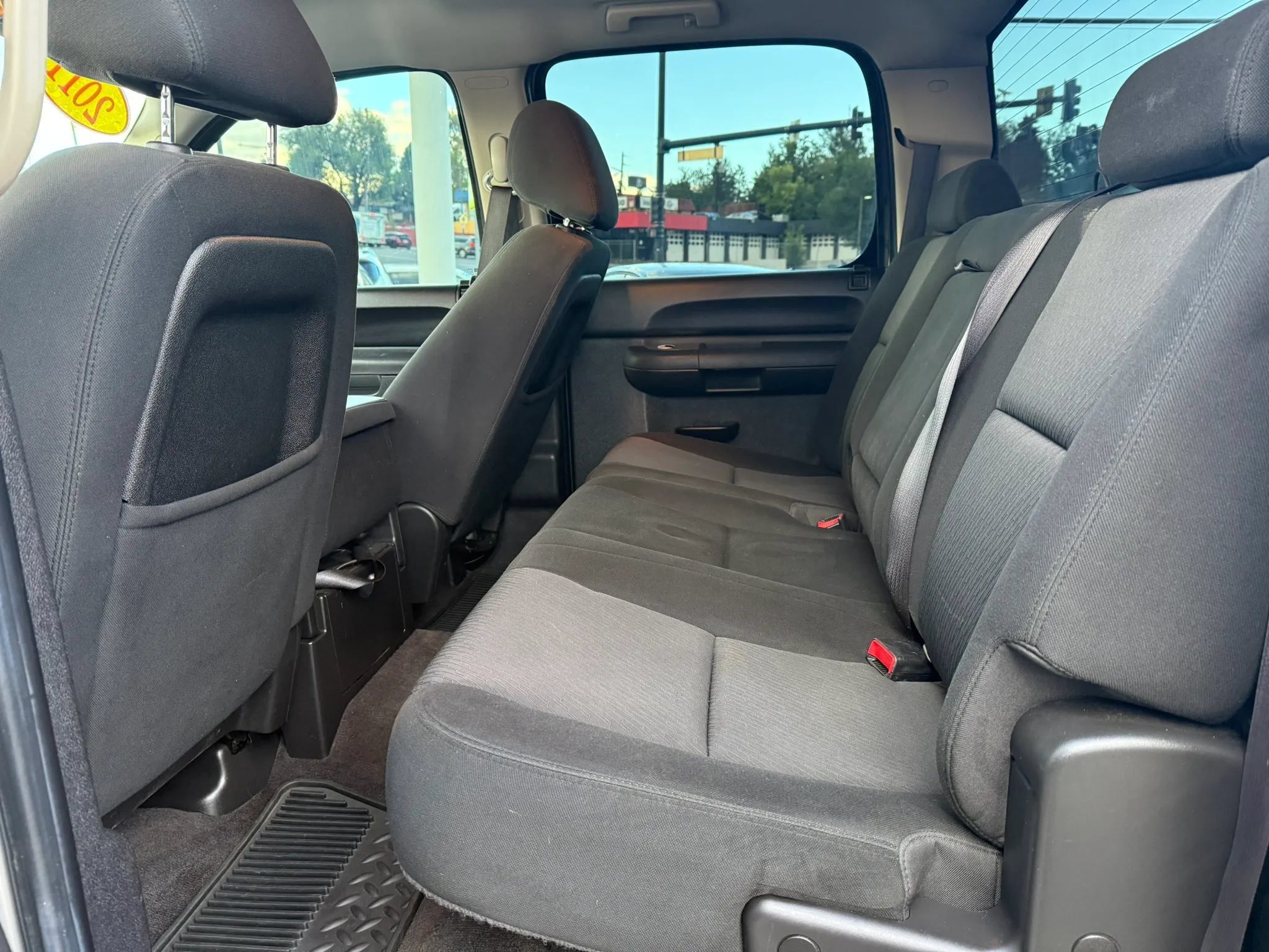 Used 2011 GMC Sierra 2500 SLE w/ SLE Preferred Package AWD/4WD image 13