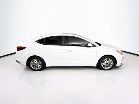 Used 2020 Hyundai Elantra Value Edition image 2