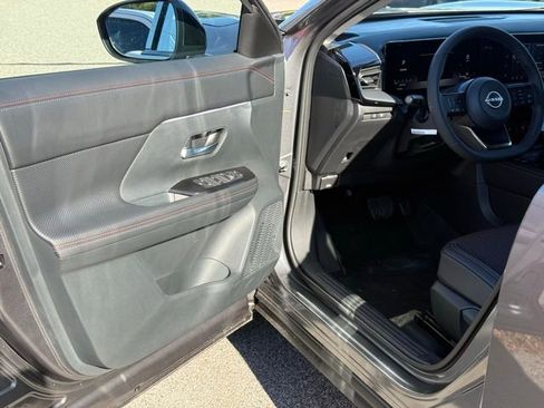 New 2026 Nissan Kicks SR w/ SR Premium Package image 15