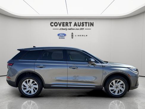 Used 2024 Lincoln Corsair FWD image 6