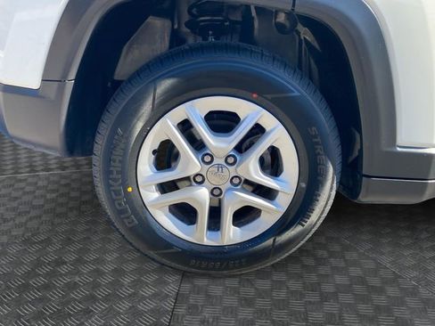 Used 2021 Jeep Compass Sport image 33