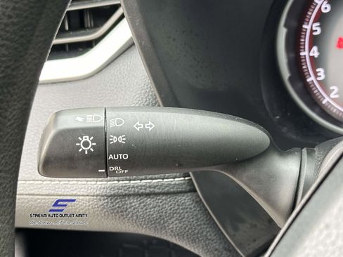 Used 2024 Toyota RAV4 XLE image 25