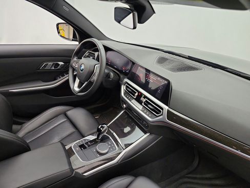 Used 2022 BMW 330i Sedan w/ Convenience Package RWD image 18