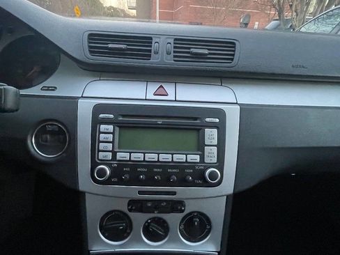 Used 2009 Volkswagen Passat Komfort image 33