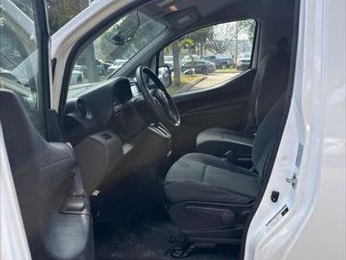 Used 2019 Nissan NV200 S w/ Cruise Control Package image 14