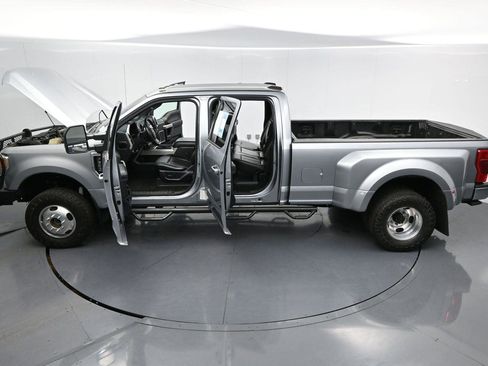 Used 2020 Ford F350 Lariat w/ Lariat Value Package image 44