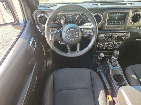 Used 2022 Jeep Gladiator Sport image 13
