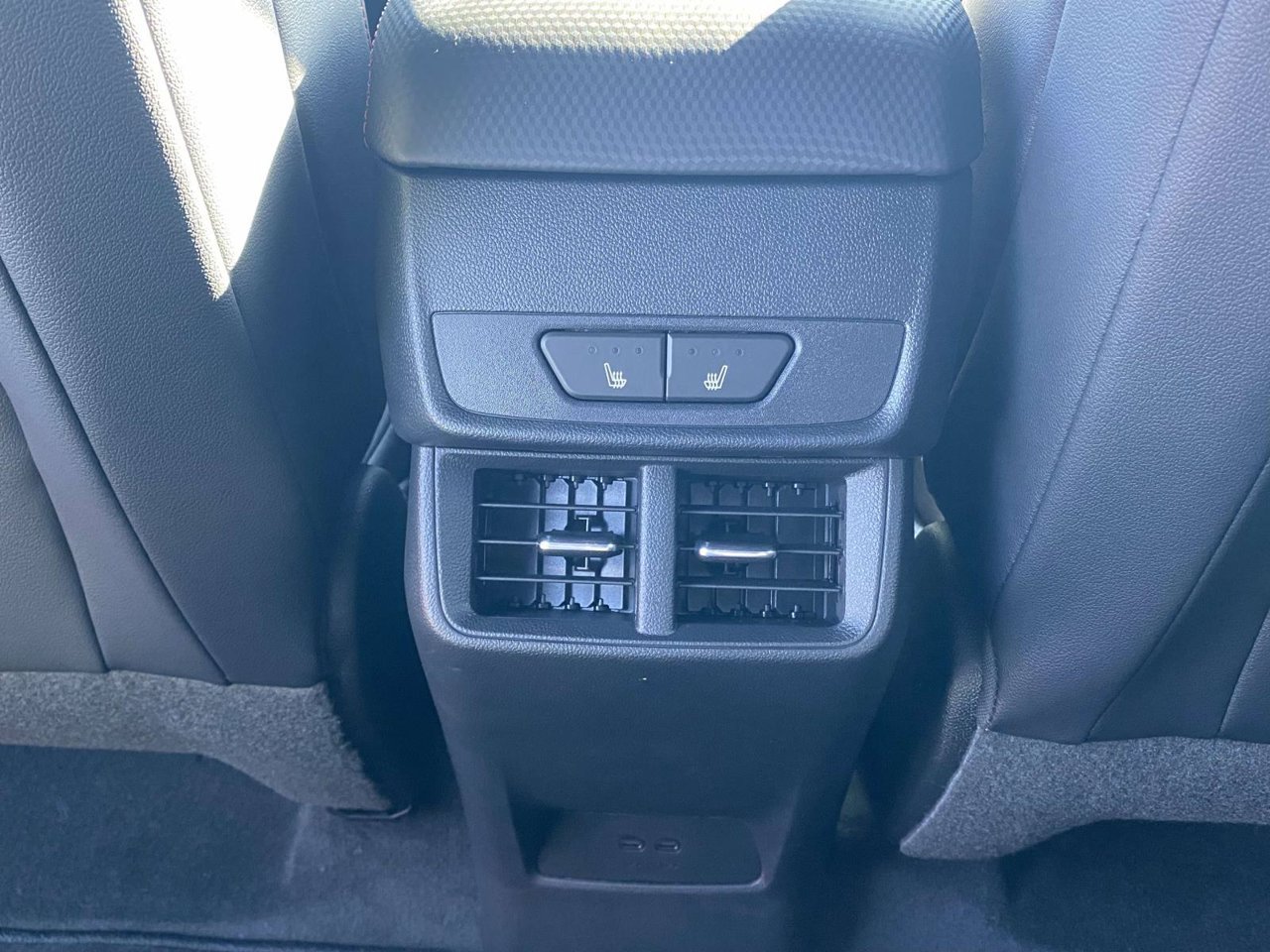 New 2026 Chevrolet Equinox RS w/ Convenience Package III FWD image 12