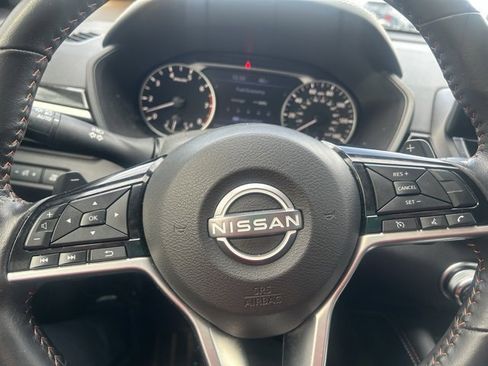 Used 2024 Nissan Altima 2.5 SR w/ SR Premium Package image 16