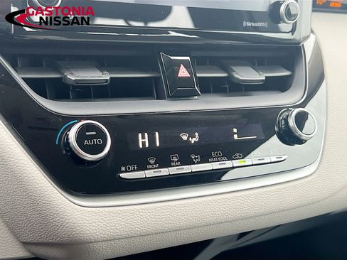 Used 2022 Toyota Corolla LE image 21