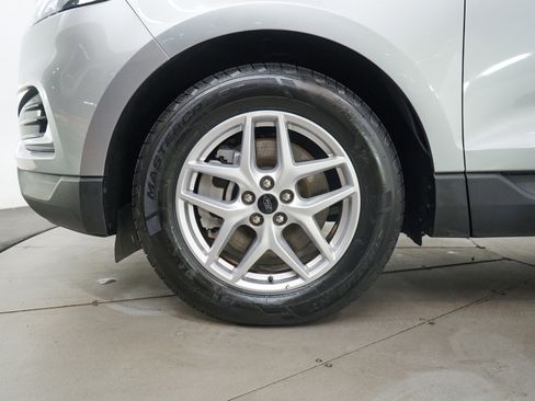 Used 2024 Ford Edge SEL image 25