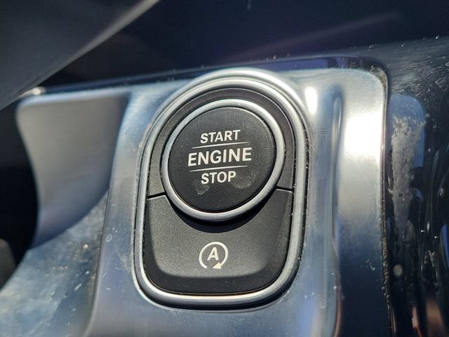Used 2023 Mercedes-Benz GLB 250 4MATIC w/ Premium Package image 28